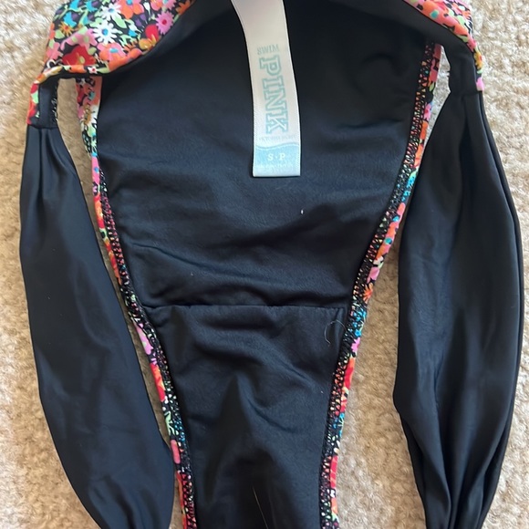 Pink by Victorias Secret bikini - Picture 3 of 4